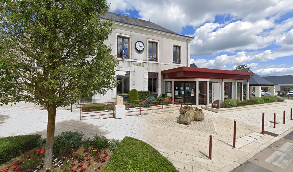Retrouvez toutes les informations de contacts et horaires d&rsquo;ouverture pour La Poste Agence Communale LA CHAPELLE VENDOMOISE Mairie situé à La chapelle vendomoise dans le département Loir-et-Cher (41). Pour effectuer envoyer vos colis (colissimo, chronopost, suivi colis), une gestion bancaire [&hellip;]