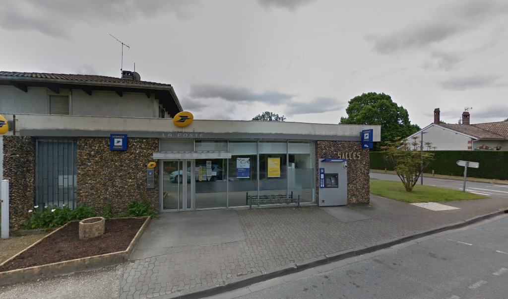 Retrouvez toutes les informations de contacts et horaires d&rsquo;ouverture pour La Poste SALLES situé à Salles dans le département Gironde (33). Pour effectuer envoyer vos colis (colissimo, chronopost, suivi colis), une gestion bancaire (banque postal, French Bank), votre courrier (suivi [&hellip;]