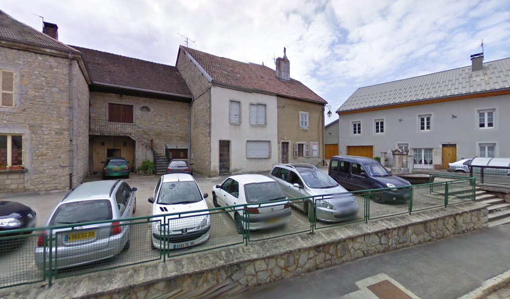 Retrouvez toutes les informations de contacts et horaires d&rsquo;ouverture pour La Poste Agence Communale LES PLANCHES EN MONTAGNE Mairie situé à Les planches en montagne dans le département Jura (39). Pour effectuer envoyer vos colis (colissimo, chronopost, suivi colis), une [&hellip;]