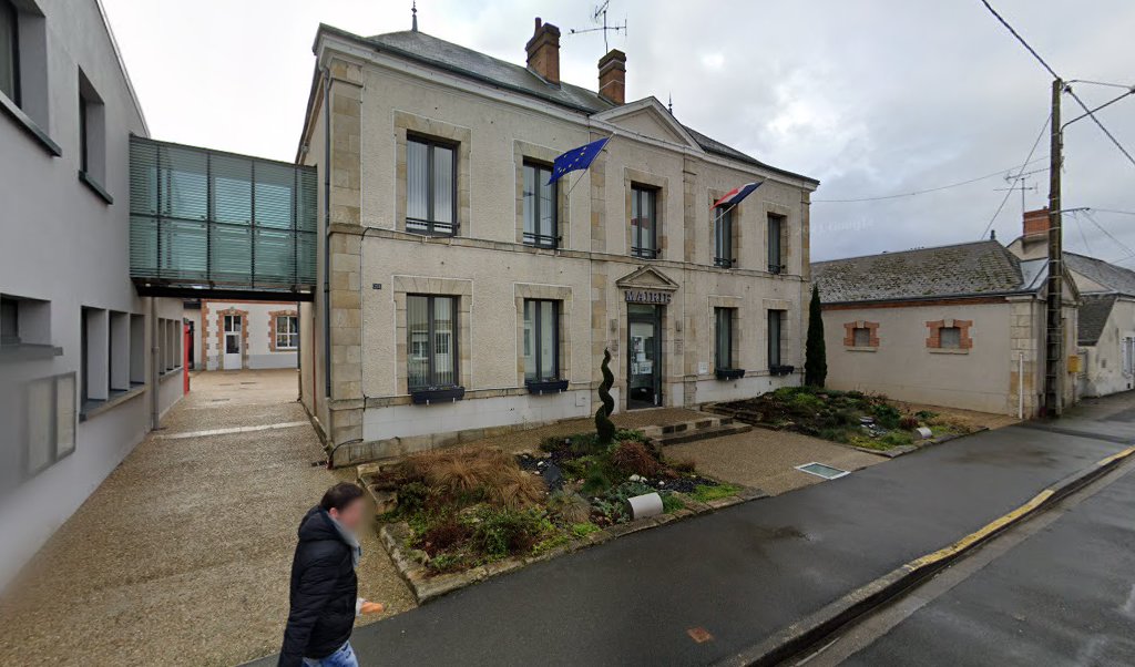 Retrouvez toutes les informations de contacts et horaires d&rsquo;ouverture pour La Poste Agence Communale SANDILLON MAIRIE situé à Sandillon dans le département Loiret (45). Pour effectuer envoyer vos colis (colissimo, chronopost, suivi colis), une gestion bancaire (banque postal, French Bank), [&hellip;]