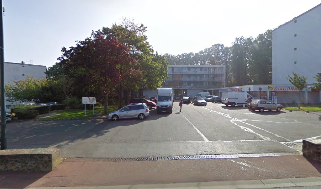 Retrouvez toutes les informations de contacts et horaires d&rsquo;ouverture pour Relais Pickup COCCINELLE EXPRESS PALAISEAU situé à Palaiseau dans le département Essonne (91). Pour effectuer envoyer vos colis (colissimo, chronopost, suivi colis), une gestion bancaire (banque postal, French Bank), votre [&hellip;]