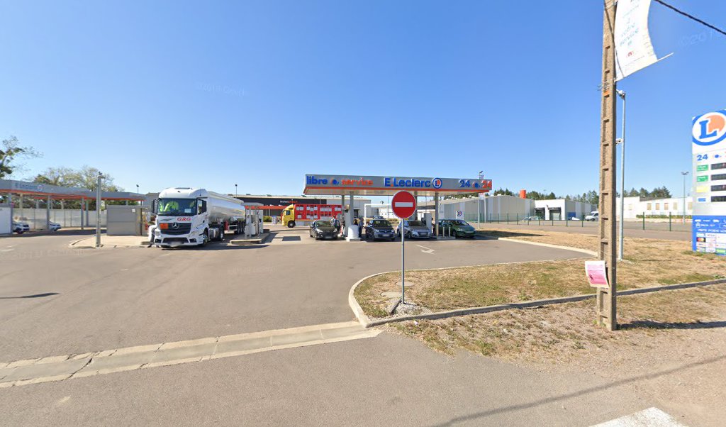 Retrouvez toutes les informations de contacts et horaires d&rsquo;ouverture pour Relais Pickup E LECLERC DRIVE AUTUN situé à Autun dans le département Saône-et-Loire (71). Pour effectuer envoyer vos colis (colissimo, chronopost, suivi colis), une gestion bancaire (banque postal, French Bank), [&hellip;]