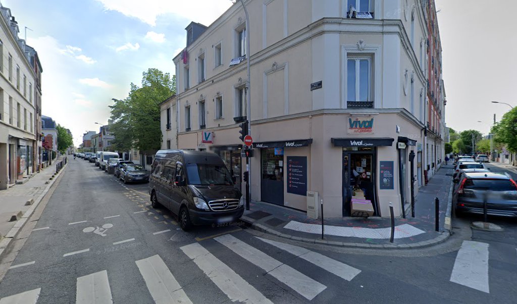 Retrouvez toutes les informations de contacts et horaires d&rsquo;ouverture pour Relais Pickup VIVAL CASINO situé à Bois colombes dans le département Hauts-de-Seine (92). Pour effectuer envoyer vos colis (colissimo, chronopost, suivi colis), une gestion bancaire (banque postal, French Bank), votre [&hellip;]