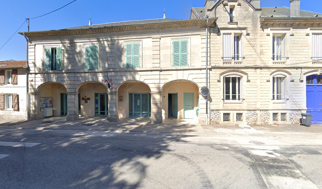 Retrouvez toutes les informations de contacts et horaires d&rsquo;ouverture pour La Poste Agence Communale STAINVILLE Mairie situé à Stainville dans le département Meuse (55). Pour effectuer envoyer vos colis (colissimo, chronopost, suivi colis), une gestion bancaire (banque postal, French Bank), [&hellip;]