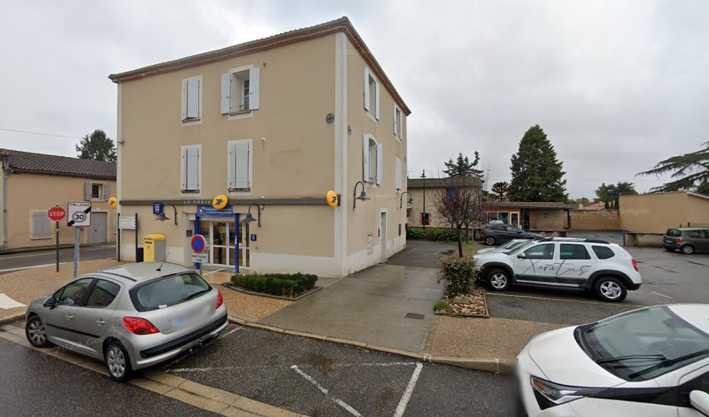 Retrouvez toutes les informations de contacts et horaires d&rsquo;ouverture pour La Poste SAINT SYLVESTRE SUR LOT situé à St sylvestre sur lot dans le département Lot-et-Garonne (47). Pour effectuer envoyer vos colis (colissimo, chronopost, suivi colis), une gestion bancaire (banque [&hellip;]