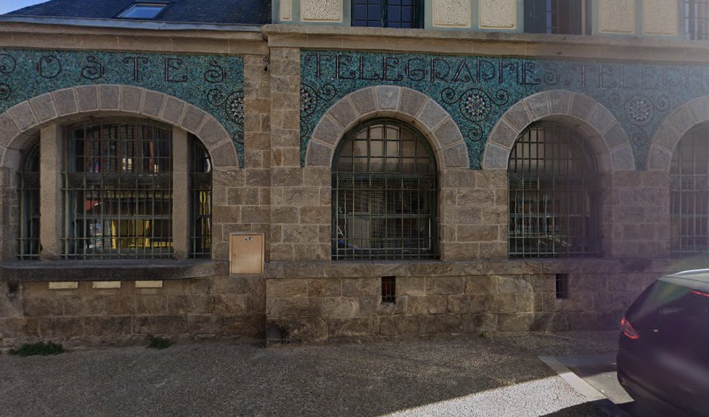 Retrouvez toutes les informations de contacts et horaires d&rsquo;ouverture pour La Poste SAINT LUNAIRE situé à St lunaire dans le département Ille-et-Vilaine (35). Pour effectuer envoyer vos colis (colissimo, chronopost, suivi colis), une gestion bancaire (banque postal, French Bank), votre [&hellip;]