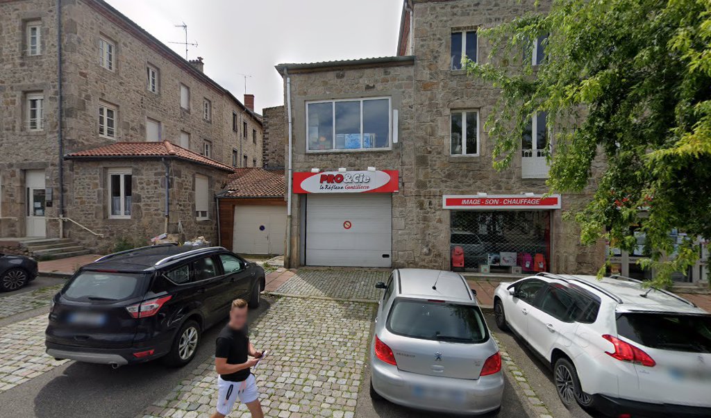 Retrouvez toutes les informations de contacts et horaires d&rsquo;ouverture pour Relais Pickup PRO ET CIE situé à St bonnet le chateau dans le département Loire (42). Pour effectuer envoyer vos colis (colissimo, chronopost, suivi colis), une gestion bancaire (banque postal, [&hellip;]