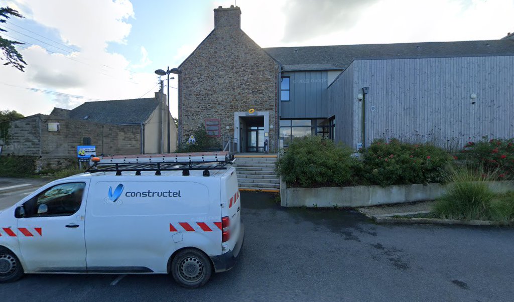 Retrouvez toutes les informations de contacts et horaires d&rsquo;ouverture pour La Poste Agence Communale TREVOU TREGUIGNEC Mairie situé à Trevou treguignec dans le département Côtes d&rsquo;Armor (22). Pour effectuer envoyer vos colis (colissimo, chronopost, suivi colis), une gestion bancaire (banque [&hellip;]