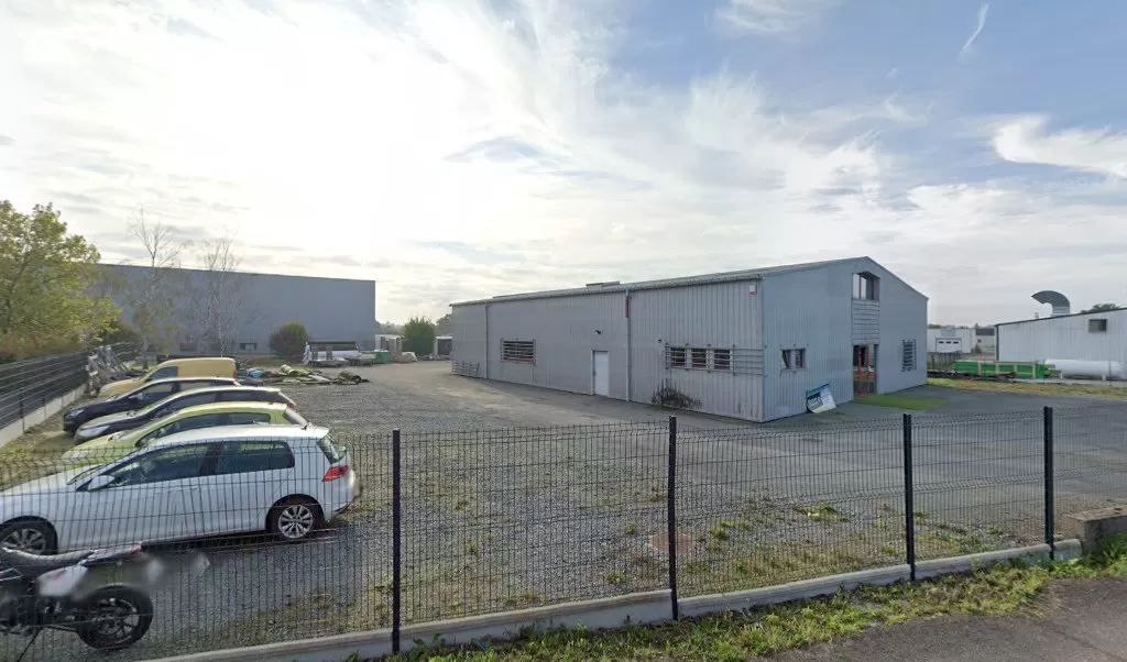Retrouvez toutes les informations de contacts et horaires d&rsquo;ouverture pour Relais Pickup LA POSTE CARREPRO LESHERBIERS situé à Les herbiers dans le département Vendée (85). Pour effectuer envoyer vos colis (colissimo, chronopost, suivi colis), une gestion bancaire (banque postal, French [&hellip;]