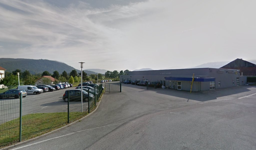 Retrouvez toutes les informations de contacts et horaires d&rsquo;ouverture pour Relais Pickup LA POSTE CARREPRO REMIREMONT situé à St etienne les remiremont dans le département Vosges (88). Pour effectuer envoyer vos colis (colissimo, chronopost, suivi colis), une gestion bancaire (banque [&hellip;]