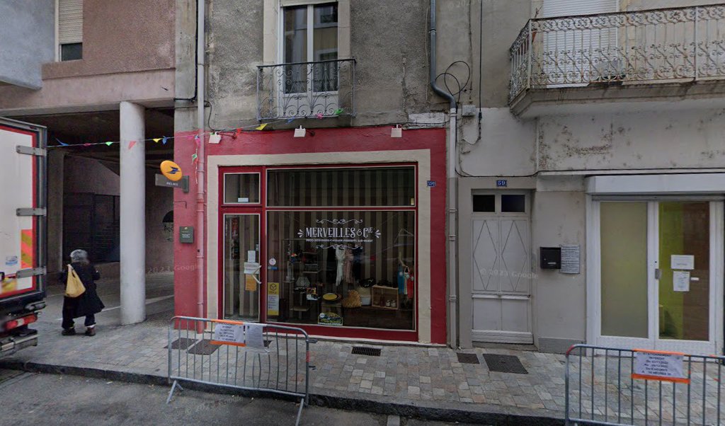 Retrouvez toutes les informations de contacts et horaires d&rsquo;ouverture pour Relais Pickup SAS MERVEILLE ET CIE situé à Vals les bains dans le département Ardèche (07). Pour effectuer envoyer vos colis (colissimo, chronopost, suivi colis), une gestion bancaire (banque postal, [&hellip;]