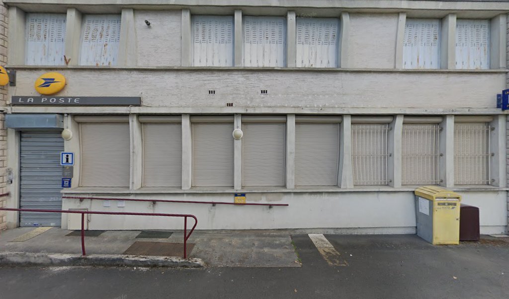 Retrouvez toutes les informations de contacts et horaires d&rsquo;ouverture pour La Poste PERRECY LES FORGES situé à Perrecy les forges dans le département Saône-et-Loire (71). Pour effectuer envoyer vos colis (colissimo, chronopost, suivi colis), une gestion bancaire (banque postal, French [&hellip;]
