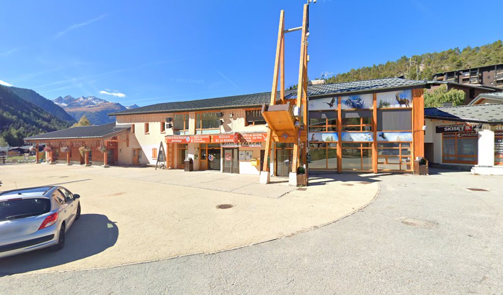 Retrouvez toutes les informations de contacts et horaires d&rsquo;ouverture pour La Poste Agence Communale VILLARODIN BOURGET Mairie situé à Villarodin bourget dans le département Savoie (73). Pour effectuer envoyer vos colis (colissimo, chronopost, suivi colis), une gestion bancaire (banque postal, [&hellip;]