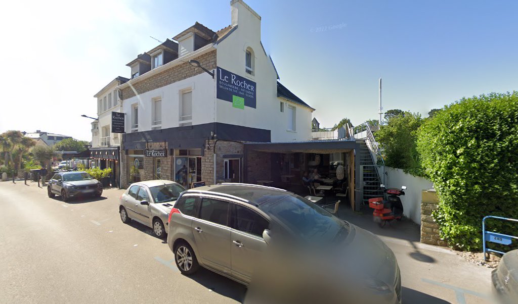 Retrouvez toutes les informations de contacts et horaires d&rsquo;ouverture pour Relais Pickup LE ROCHER situé à Fouesnant dans le département Finistère (29). Pour effectuer envoyer vos colis (colissimo, chronopost, suivi colis), une gestion bancaire (banque postal, French Bank), votre courrier [&hellip;]