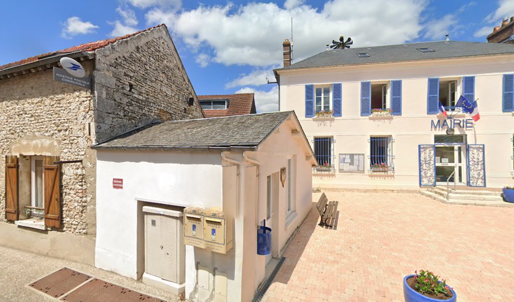 Retrouvez toutes les informations de contacts et horaires d&rsquo;ouverture pour La Poste Agence Communale LIMETZ VILLEZ Mairie situé à Limetz villez dans le département Yvelines (78). Pour effectuer envoyer vos colis (colissimo, chronopost, suivi colis), une gestion bancaire (banque postal, [&hellip;]