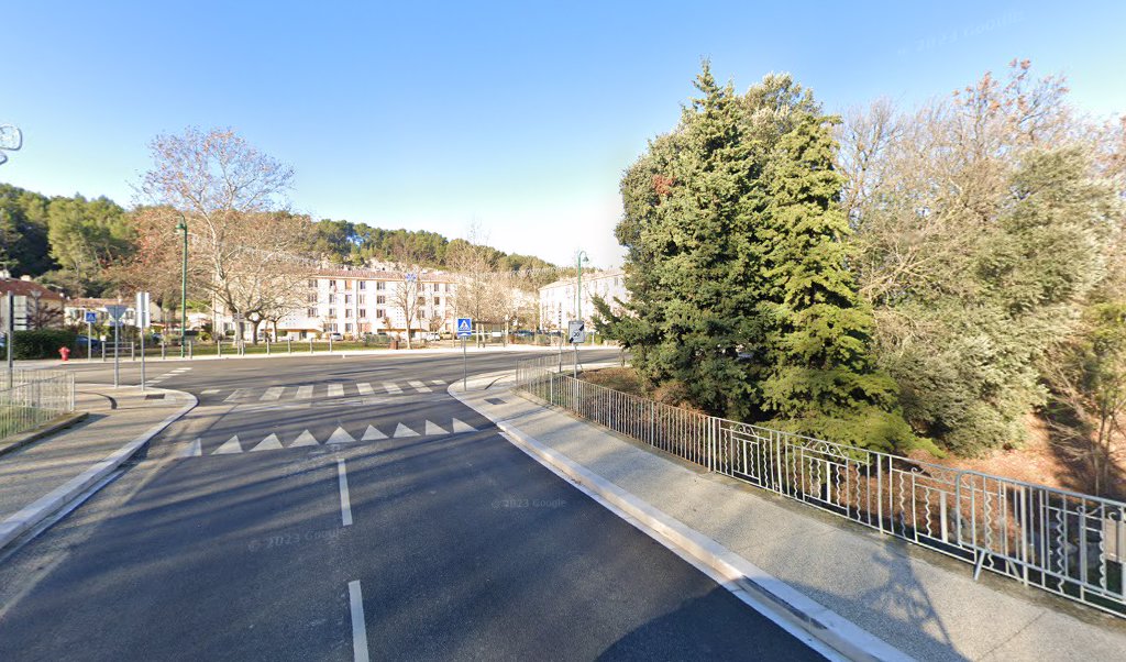 Retrouvez toutes les informations de contacts et horaires d&rsquo;ouverture pour La Poste MEYRARGUES situé à Meyrargues dans le département Bouches-du-Rhône (13). Pour effectuer envoyer vos colis (colissimo, chronopost, suivi colis), une gestion bancaire (banque postal, French Bank), votre courrier (suivi [&hellip;]