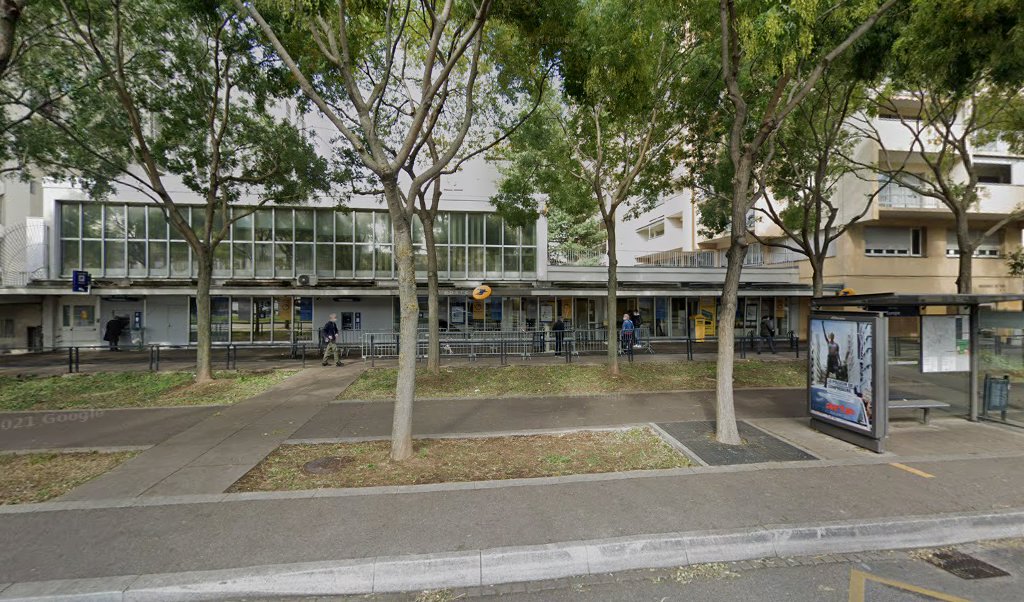 Retrouvez toutes les informations de contacts et horaires d&rsquo;ouverture pour La Poste MULHOUSE BOULEVARD DE L EUROPE situé à Mulhouse dans le département Haut-Rhin (68). Pour effectuer envoyer vos colis (colissimo, chronopost, suivi colis), une gestion bancaire (banque postal, French [&hellip;]