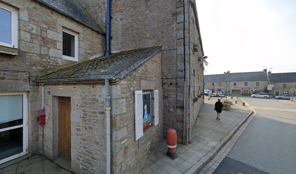 Retrouvez toutes les informations de contacts et horaires d&rsquo;ouverture pour La Poste Agence Communale PLOUMILLIAU MAIRIE situé à Ploumilliau dans le département Côtes d&rsquo;Armor (22). Pour effectuer envoyer vos colis (colissimo, chronopost, suivi colis), une gestion bancaire (banque postal, French [&hellip;]