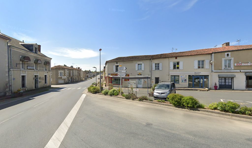 Retrouvez toutes les informations de contacts et horaires d&rsquo;ouverture pour La Poste Agence Communale LA FERRIERE EN PARTHENAY Mairie situé à La ferriere en parthenay dans le département Deux-Sèvres (79). Pour effectuer envoyer vos colis (colissimo, chronopost, suivi colis), une [&hellip;]