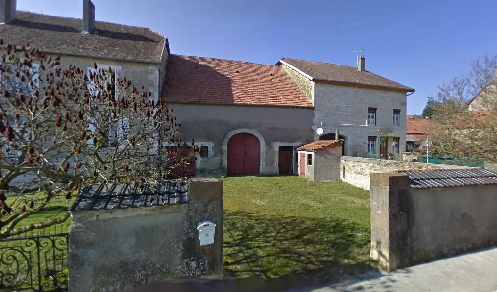Retrouvez toutes les informations de contacts et horaires d&rsquo;ouverture pour La Poste Agence Communale SARREY Mairie situé à Sarrey dans le département Haute-Marne (52). Pour effectuer envoyer vos colis (colissimo, chronopost, suivi colis), une gestion bancaire (banque postal, French Bank), [&hellip;]