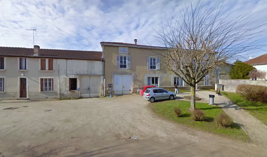 Retrouvez toutes les informations de contacts et horaires d&rsquo;ouverture pour La Poste Agence Communale VAUX SUR BLAISE Mairie situé à Vaux sur blaise dans le département Haute-Marne (52). Pour effectuer envoyer vos colis (colissimo, chronopost, suivi colis), une gestion bancaire [&hellip;]