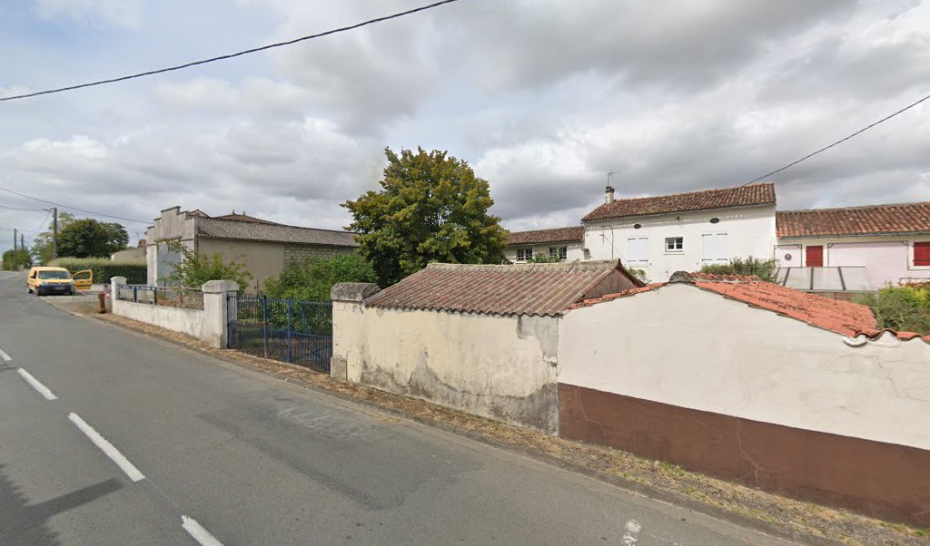 Retrouvez toutes les informations de contacts et horaires d&rsquo;ouverture pour La Poste Agence Communale CHERBONNIERES Mairie situé à Cherbonnieres dans le département Charente-Maritime (17). Pour effectuer envoyer vos colis (colissimo, chronopost, suivi colis), une gestion bancaire (banque postal, French Bank), [&hellip;]