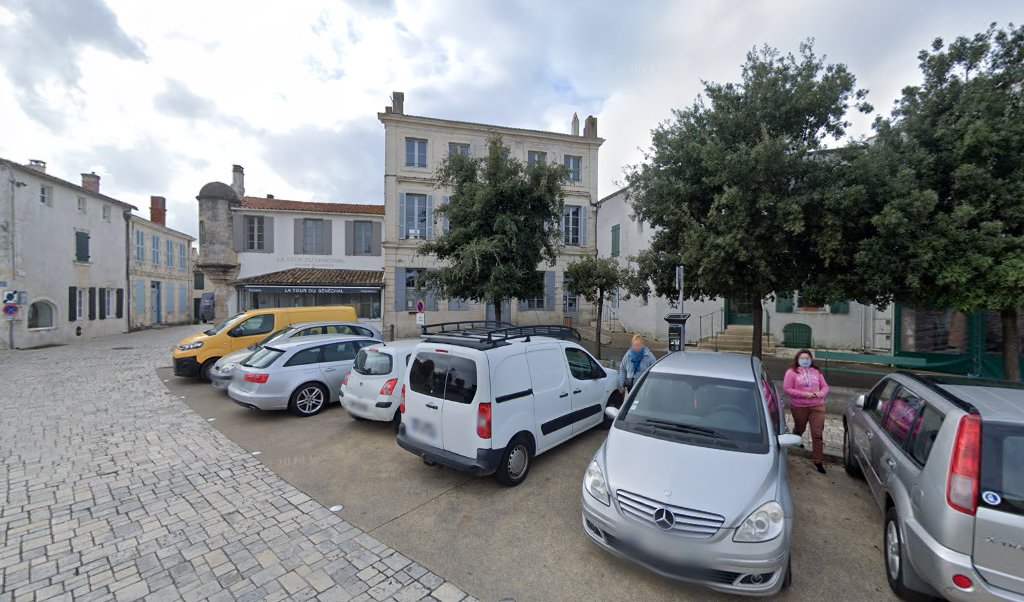 Retrouvez toutes les informations de contacts et horaires d&rsquo;ouverture pour La Poste ARS EN RE situé à Ars en re dans le département Charente-Maritime (17). Pour effectuer envoyer vos colis (colissimo, chronopost, suivi colis), une gestion bancaire (banque postal, French [&hellip;]