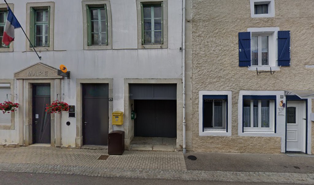 Retrouvez toutes les informations de contacts et horaires d&rsquo;ouverture pour La Poste Agence Communale ST JOIRE Mairie situé à St joire dans le département Meuse (55). Pour effectuer envoyer vos colis (colissimo, chronopost, suivi colis), une gestion bancaire (banque postal, [&hellip;]