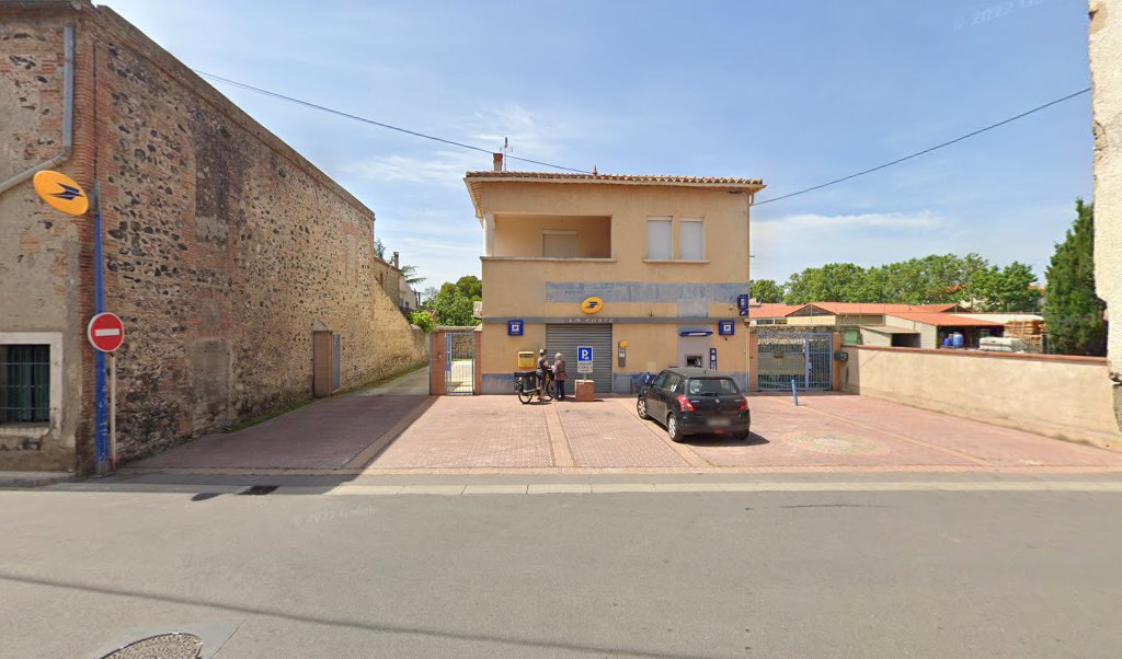 Retrouvez toutes les informations de contacts et horaires d&rsquo;ouverture pour La Poste ESPIRA DE L AGLY situé à Espira de l agly dans le département Pyrénées-Orientales (66). Pour effectuer envoyer vos colis (colissimo, chronopost, suivi colis), une gestion bancaire (banque [&hellip;]