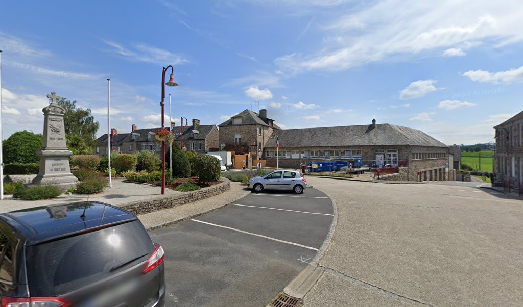 Retrouvez toutes les informations de contacts et horaires d&rsquo;ouverture pour La Poste Agence Communale MOYON VILLAGES Mairie situé à Moyon villages dans le département Manche (50). Pour effectuer envoyer vos colis (colissimo, chronopost, suivi colis), une gestion bancaire (banque postal, [&hellip;]