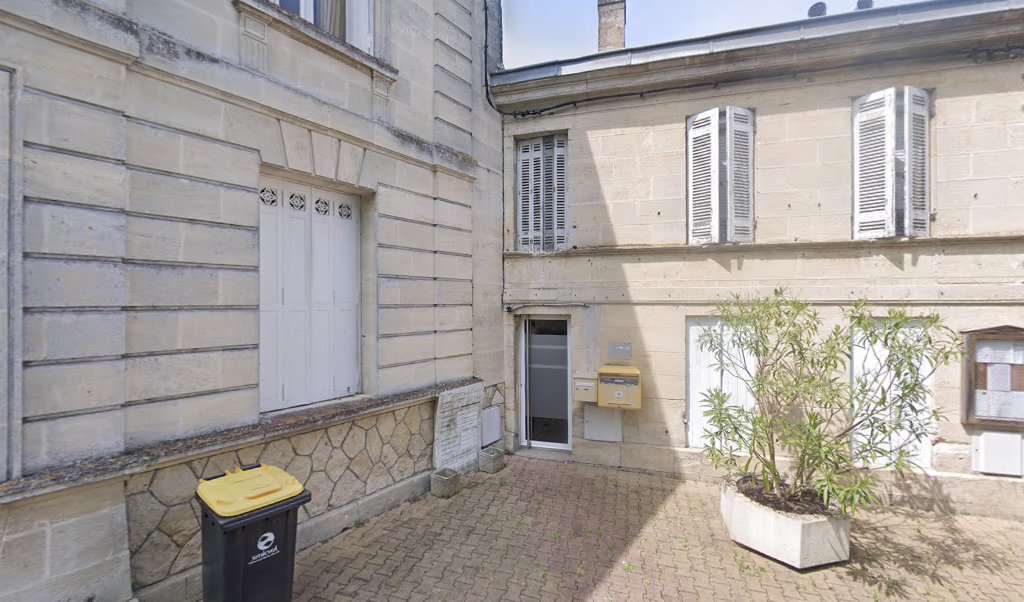 Retrouvez toutes les informations de contacts et horaires d&rsquo;ouverture pour La Poste Agence Communale ST ANTOINE Mairie situé à St antoine dans le département Gironde (33). Pour effectuer envoyer vos colis (colissimo, chronopost, suivi colis), une gestion bancaire (banque postal, [&hellip;]