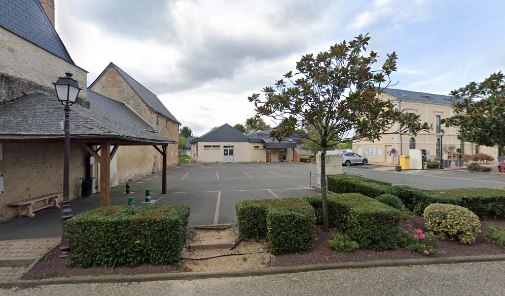 Retrouvez toutes les informations de contacts et horaires d&rsquo;ouverture pour La Poste Agence Communale VION Mairie situé à Vion dans le département Sarthe (72). Pour effectuer envoyer vos colis (colissimo, chronopost, suivi colis), une gestion bancaire (banque postal, French Bank), [&hellip;]