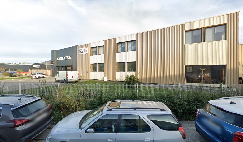 Retrouvez toutes les informations de contacts et horaires d&rsquo;ouverture pour Relais Pickup DAINESE STORE ANNECY situé à Annecy dans le département Haute-Savoie (74). Pour effectuer envoyer vos colis (colissimo, chronopost, suivi colis), une gestion bancaire (banque postal, French Bank), votre [&hellip;]
