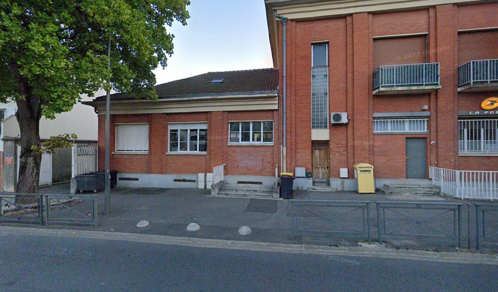 Retrouvez toutes les informations de contacts et horaires d&rsquo;ouverture pour La Poste CHENNEVIERES SUR MARNE situé à Chennevieres sur marne dans le département Val-de-Marne (94). Pour effectuer envoyer vos colis (colissimo, chronopost, suivi colis), une gestion bancaire (banque postal, French [&hellip;]