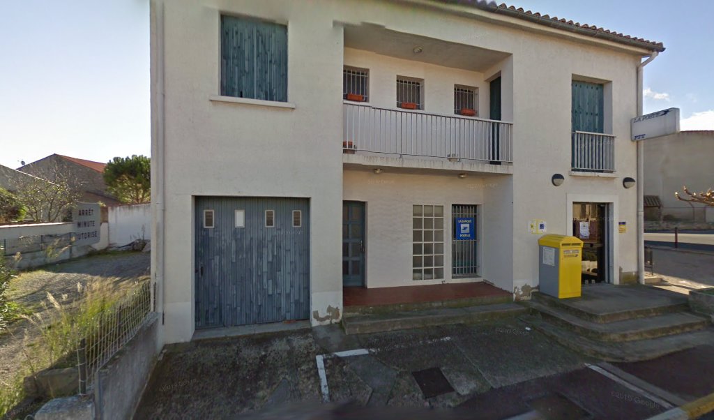 Retrouvez toutes les informations de contacts et horaires d&rsquo;ouverture pour La Poste OUVEILLAN situé à Ouveillan dans le département Aude (11). Pour effectuer envoyer vos colis (colissimo, chronopost, suivi colis), une gestion bancaire (banque postal, French Bank), votre courrier (suivi [&hellip;]