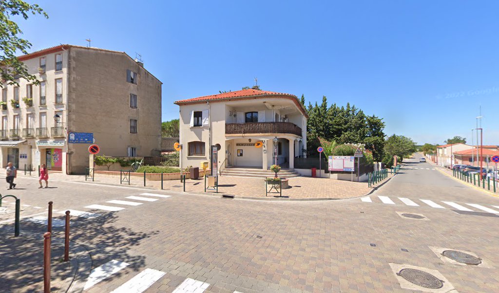 Retrouvez toutes les informations de contacts et horaires d&rsquo;ouverture pour La Poste SAINT GENIS DES FONTAINES situé à St genis des fontaines dans le département Pyrénées-Orientales (66). Pour effectuer envoyer vos colis (colissimo, chronopost, suivi colis), une gestion bancaire (banque [&hellip;]