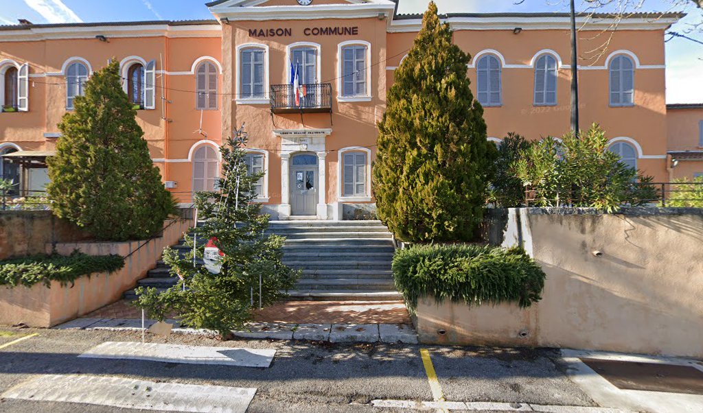 Retrouvez toutes les informations de contacts et horaires d&rsquo;ouverture pour La Poste MONTMEYAN situé à Montmeyan dans le département Var (83). Pour effectuer envoyer vos colis (colissimo, chronopost, suivi colis), une gestion bancaire (banque postal, French Bank), votre courrier (suivi [&hellip;]
