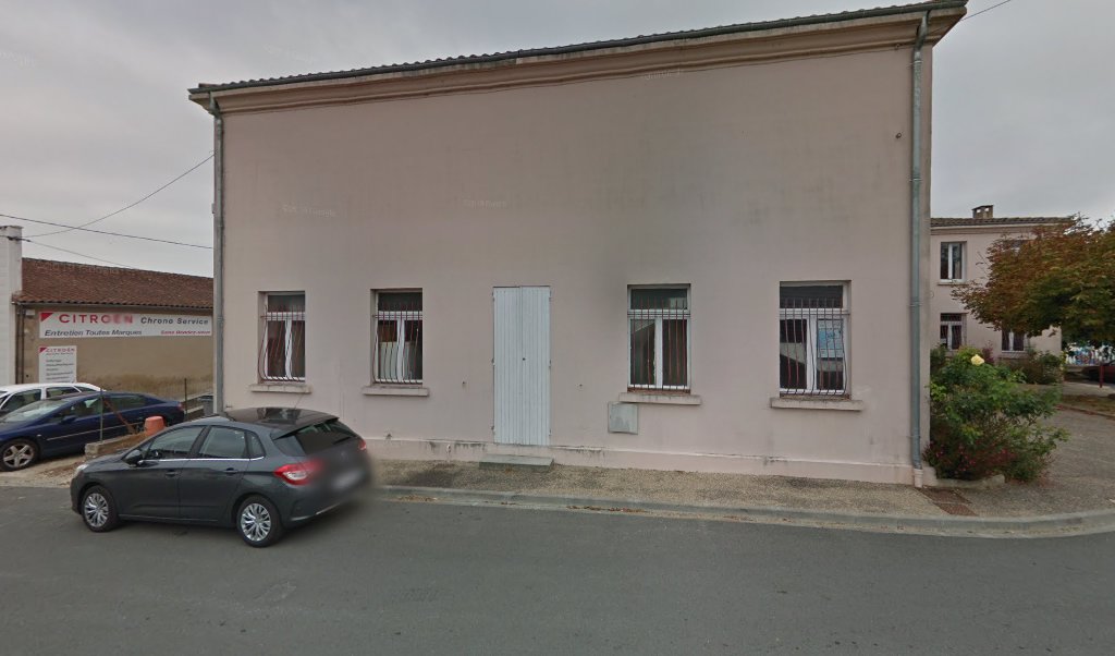 Retrouvez toutes les informations de contacts et horaires d&rsquo;ouverture pour La Poste Agence Communale ST ANDRONY Mairie situé à St androny dans le département Gironde (33). Pour effectuer envoyer vos colis (colissimo, chronopost, suivi colis), une gestion bancaire (banque postal, [&hellip;]