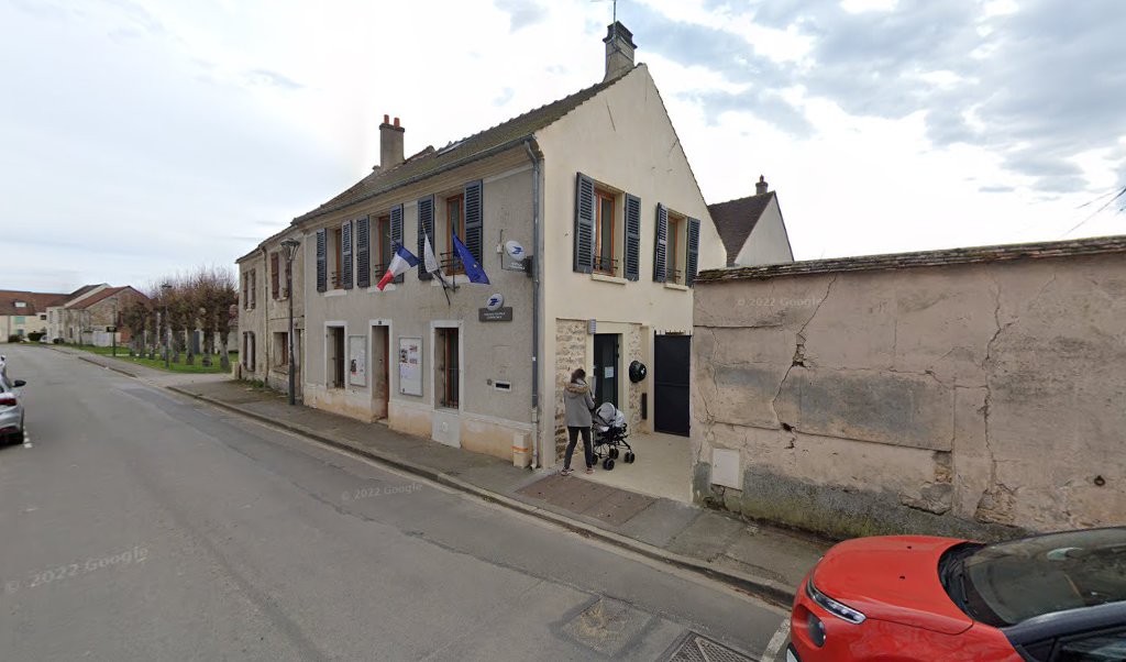Retrouvez toutes les informations de contacts et horaires d&rsquo;ouverture pour La Poste Agence Communale LIVERDY EN BRIE Mairie situé à Liverdy en brie dans le département Seine-et-Marne (77). Pour effectuer envoyer vos colis (colissimo, chronopost, suivi colis), une gestion bancaire [&hellip;]
