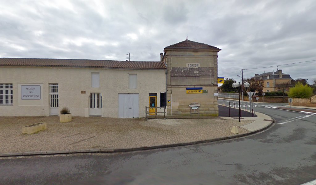 Retrouvez toutes les informations de contacts et horaires d&rsquo;ouverture pour La Poste Agence Communale BERSON Mairie situé à Berson dans le département Gironde (33). Pour effectuer envoyer vos colis (colissimo, chronopost, suivi colis), une gestion bancaire (banque postal, French Bank), [&hellip;]