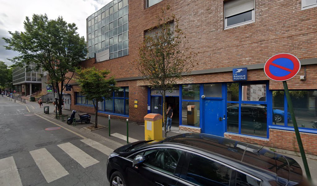 Retrouvez toutes les informations de contacts et horaires d&rsquo;ouverture pour La Poste MALAKOFF CENTRE situé à Malakoff dans le département Hauts-de-Seine (92). Pour effectuer envoyer vos colis (colissimo, chronopost, suivi colis), une gestion bancaire (banque postal, French Bank), votre courrier [&hellip;]
