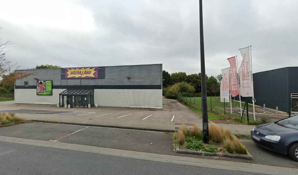 Retrouvez toutes les informations de contacts et horaires d&rsquo;ouverture pour Relais Pickup BAZARLAND situé à Lisieux dans le département Calvados (14). Pour effectuer envoyer vos colis (colissimo, chronopost, suivi colis), une gestion bancaire (banque postal, French Bank), votre courrier (suivi [&hellip;]