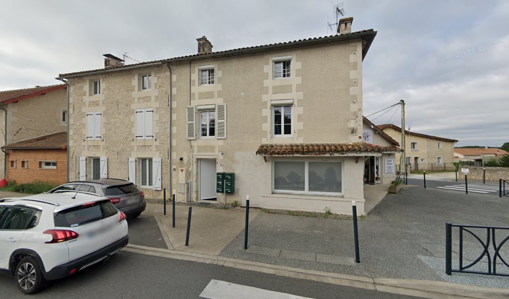 Retrouvez toutes les informations de contacts et horaires d&rsquo;ouverture pour Relais Pickup LES CISEAUX DE FANNY situé à Fleure dans le département Vienne (86). Pour effectuer envoyer vos colis (colissimo, chronopost, suivi colis), une gestion bancaire (banque postal, French Bank), [&hellip;]