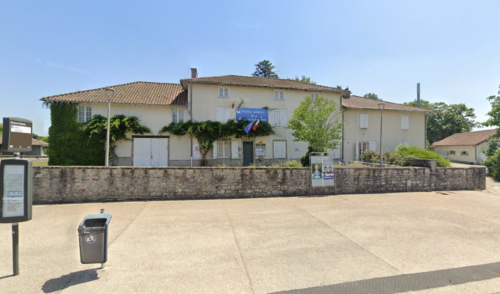 Retrouvez toutes les informations de contacts et horaires d&rsquo;ouverture pour La Poste Agence Communale LIMOGES Mairie situé à Limoges dans le département Haute-Vienne (87). Pour effectuer envoyer vos colis (colissimo, chronopost, suivi colis), une gestion bancaire (banque postal, French Bank), [&hellip;]