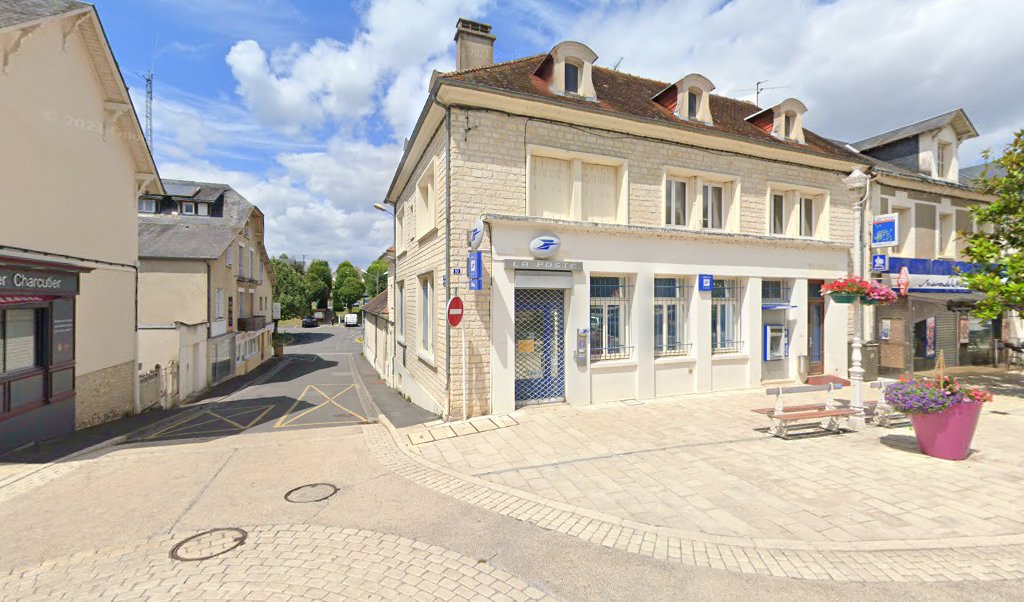 Retrouvez toutes les informations de contacts et horaires d&rsquo;ouverture pour La Poste LA ROCHE POSAY situé à La roche posay dans le département Vienne (86). Pour effectuer envoyer vos colis (colissimo, chronopost, suivi colis), une gestion bancaire (banque postal, French [&hellip;]