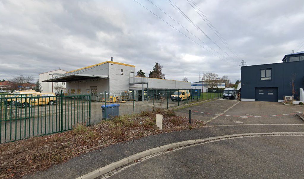 Retrouvez toutes les informations de contacts et horaires d&rsquo;ouverture pour La Poste Espace Clients Pro MUNDOLSHEIM LES FLORALIES PDC1 situé à Mundolsheim dans le département Bas-Rhin (67). Pour effectuer envoyer vos colis (colissimo, chronopost, suivi colis), une gestion bancaire (banque [&hellip;]