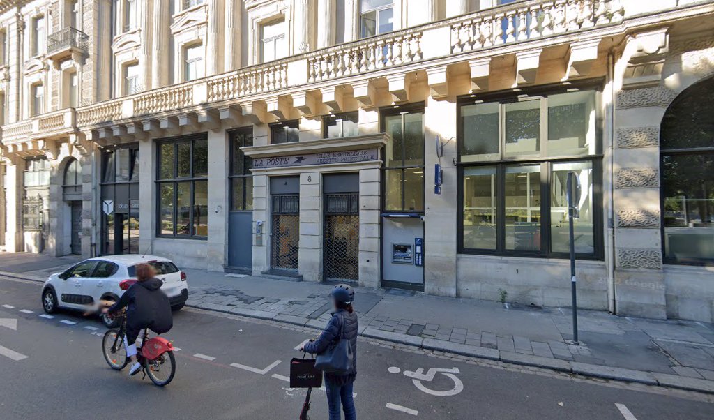 Retrouvez toutes les informations de contacts et horaires d&rsquo;ouverture pour La Poste LILLE REPUBLIQUE situé à Lille dans le département Nord (59). Pour effectuer envoyer vos colis (colissimo, chronopost, suivi colis), une gestion bancaire (banque postal, French Bank), votre courrier [&hellip;]