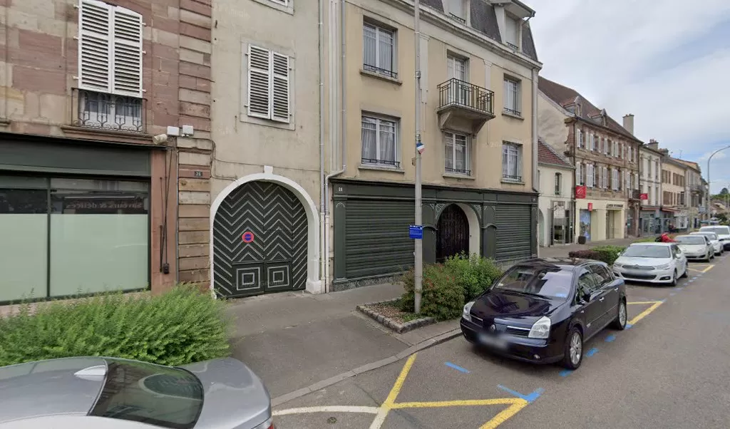Retrouvez toutes les informations de contacts et horaires d&rsquo;ouverture pour Relais Pickup GOLDEN VAPE situé à Lure dans le département Haute-Saône (70). Pour effectuer envoyer vos colis (colissimo, chronopost, suivi colis), une gestion bancaire (banque postal, French Bank), votre courrier [&hellip;]