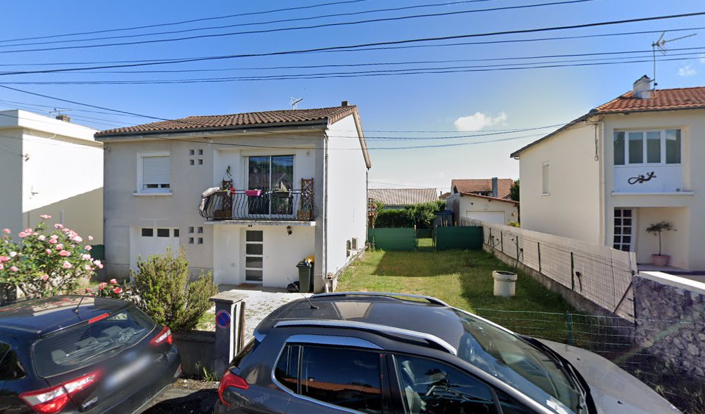 Retrouvez toutes les informations de contacts et horaires d&rsquo;ouverture pour La Poste COULOUNIEIX CHAMIERS situé à Coulounieix chamiers dans le département Dordogne (24). Pour effectuer envoyer vos colis (colissimo, chronopost, suivi colis), une gestion bancaire (banque postal, French Bank), votre [&hellip;]