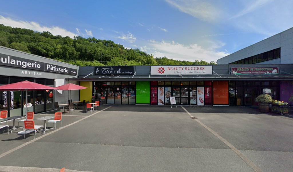 Retrouvez toutes les informations de contacts et horaires d&rsquo;ouverture pour Relais Pickup E LECLERC DRIVE PERIGUEUX situé à Perigueux dans le département Dordogne (24). Pour effectuer envoyer vos colis (colissimo, chronopost, suivi colis), une gestion bancaire (banque postal, French Bank), [&hellip;]